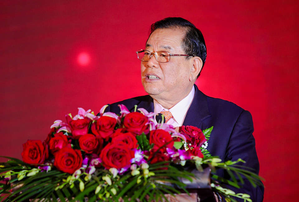 德業(yè)人將用心堅(jiān)守使命,<br>為實(shí)現(xiàn)夢(mèng)想不懼櫛風(fēng)沐雨、砥礪前行。